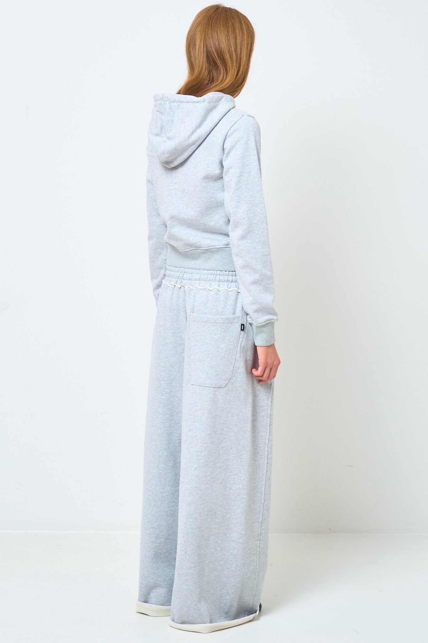 Mikheil Wide Sweat Pants Grey