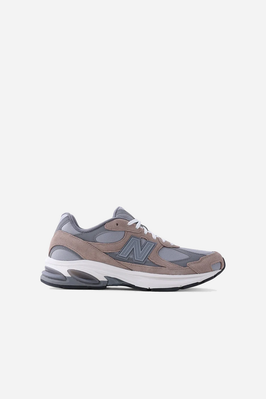 2010 Mushroom/Harbor Grey