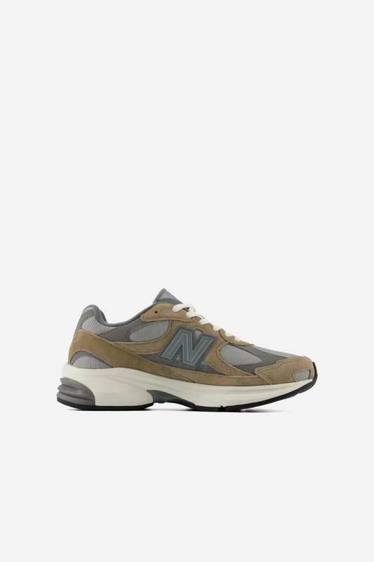 2010 Mushroom/Harbor Grey