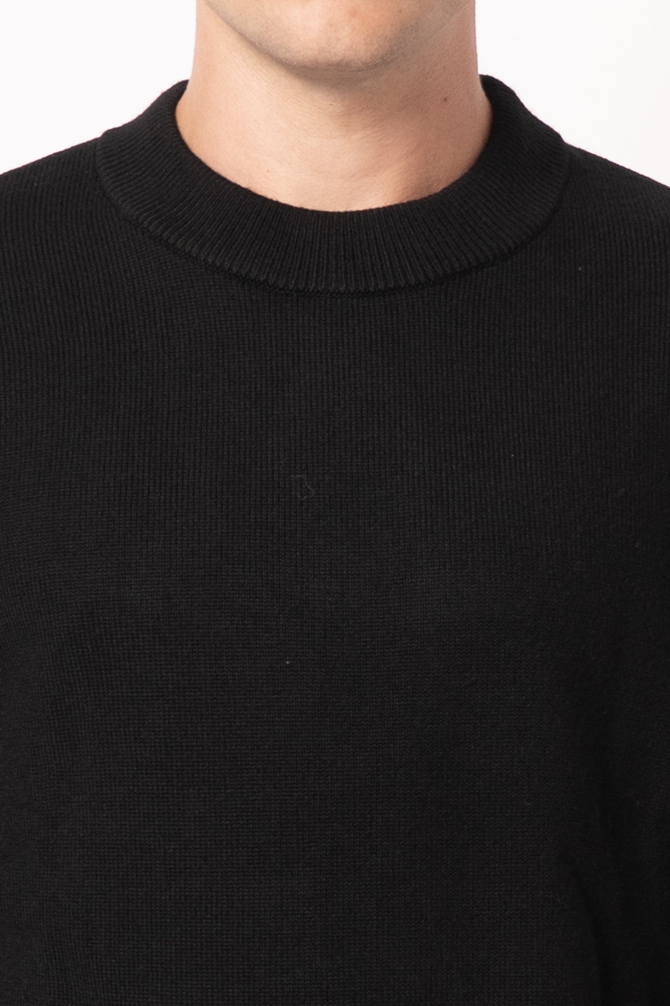 Moon Merino Cropped Black