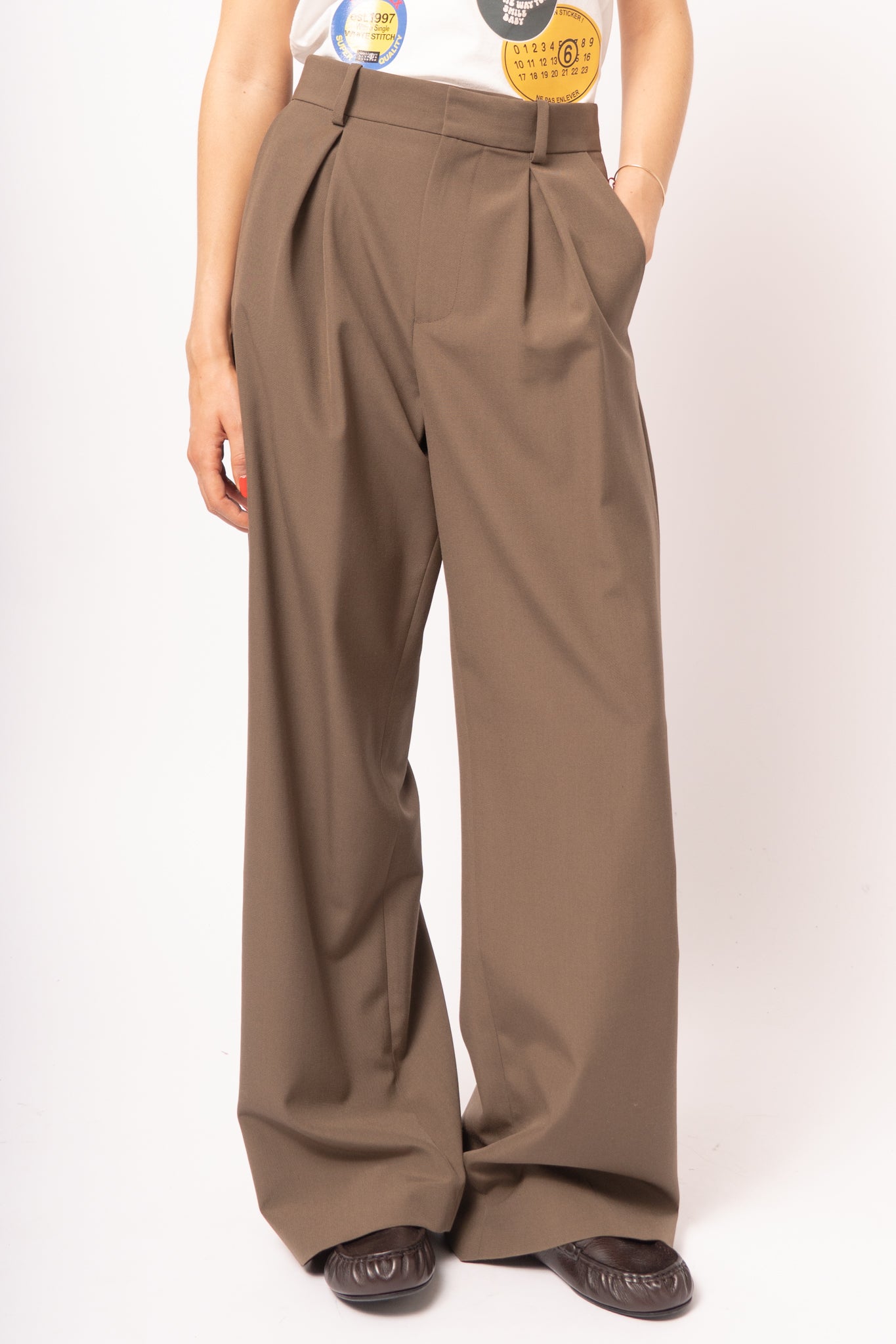 Mannequin Label Wool Blend Pleated Trousers