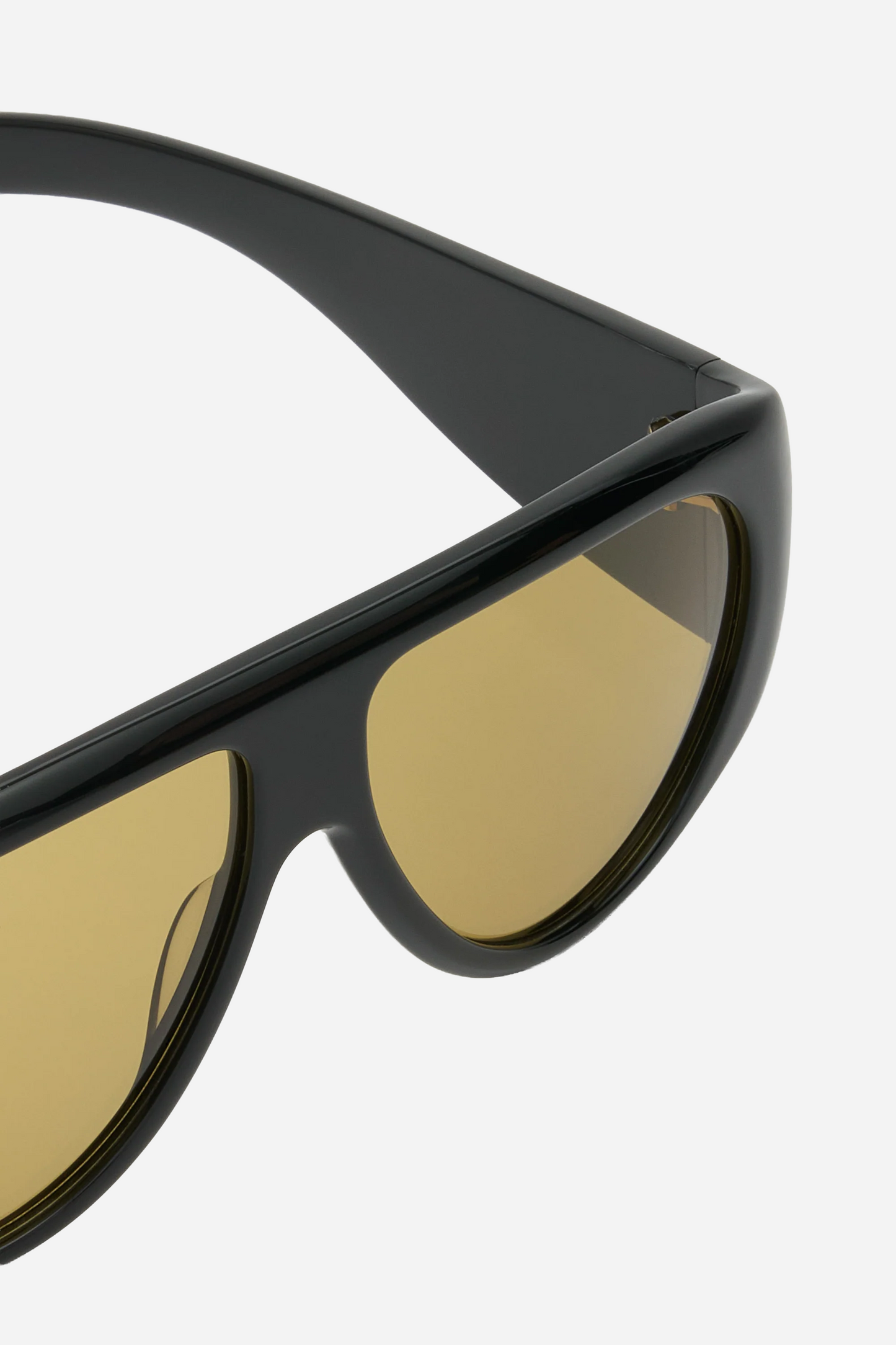 Berlyn Solid Black Smoked Olive Lens