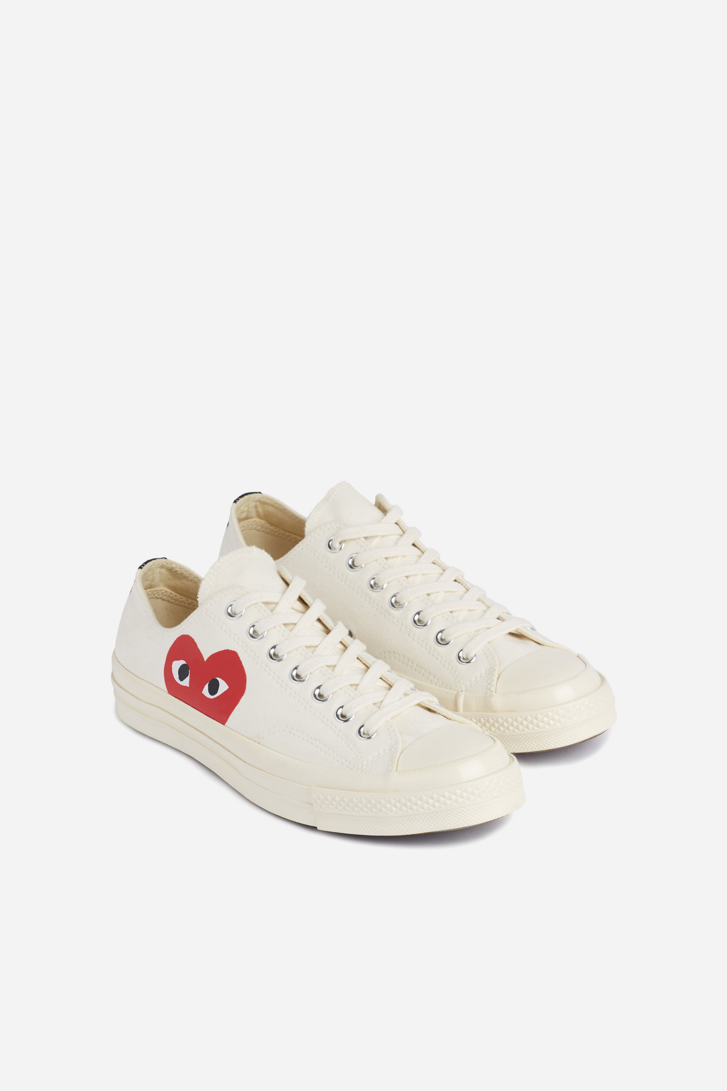 Chuck Taylor Red Heart Low Sneakers White