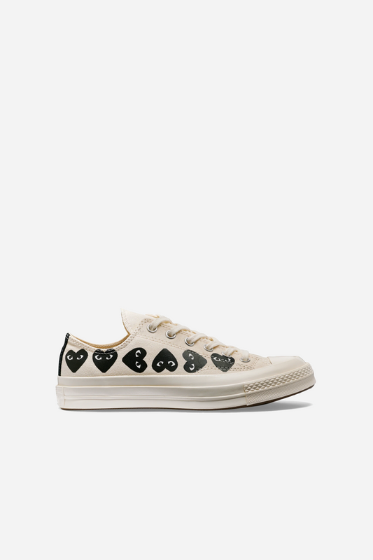 Multi Black Heart Chuck Taylor Low Beige