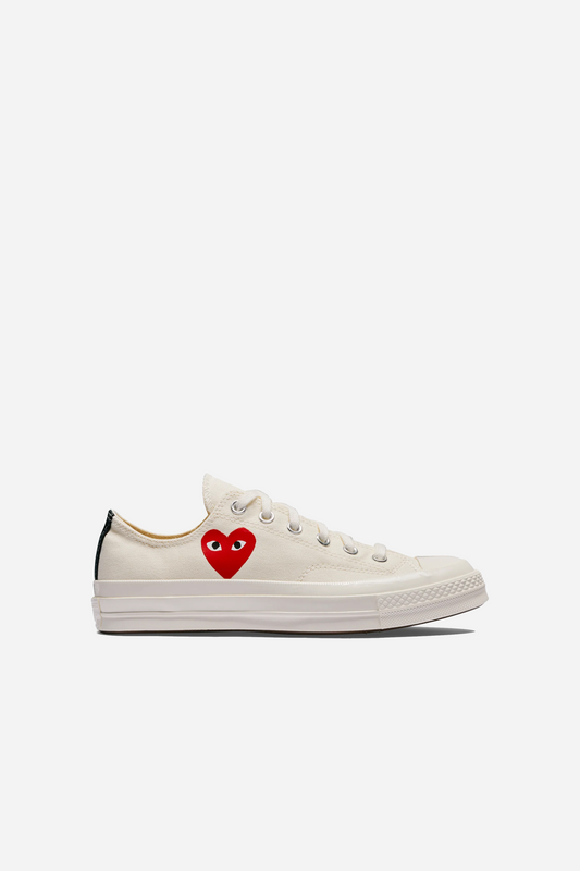 Converse Small Red Heart Low Beige