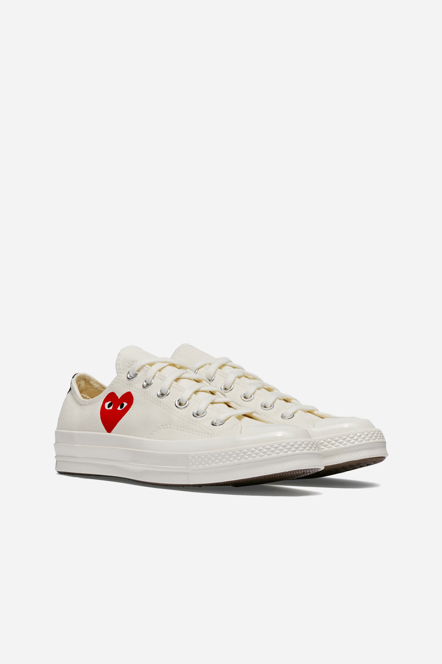 Converse Small Red Heart Low Beige