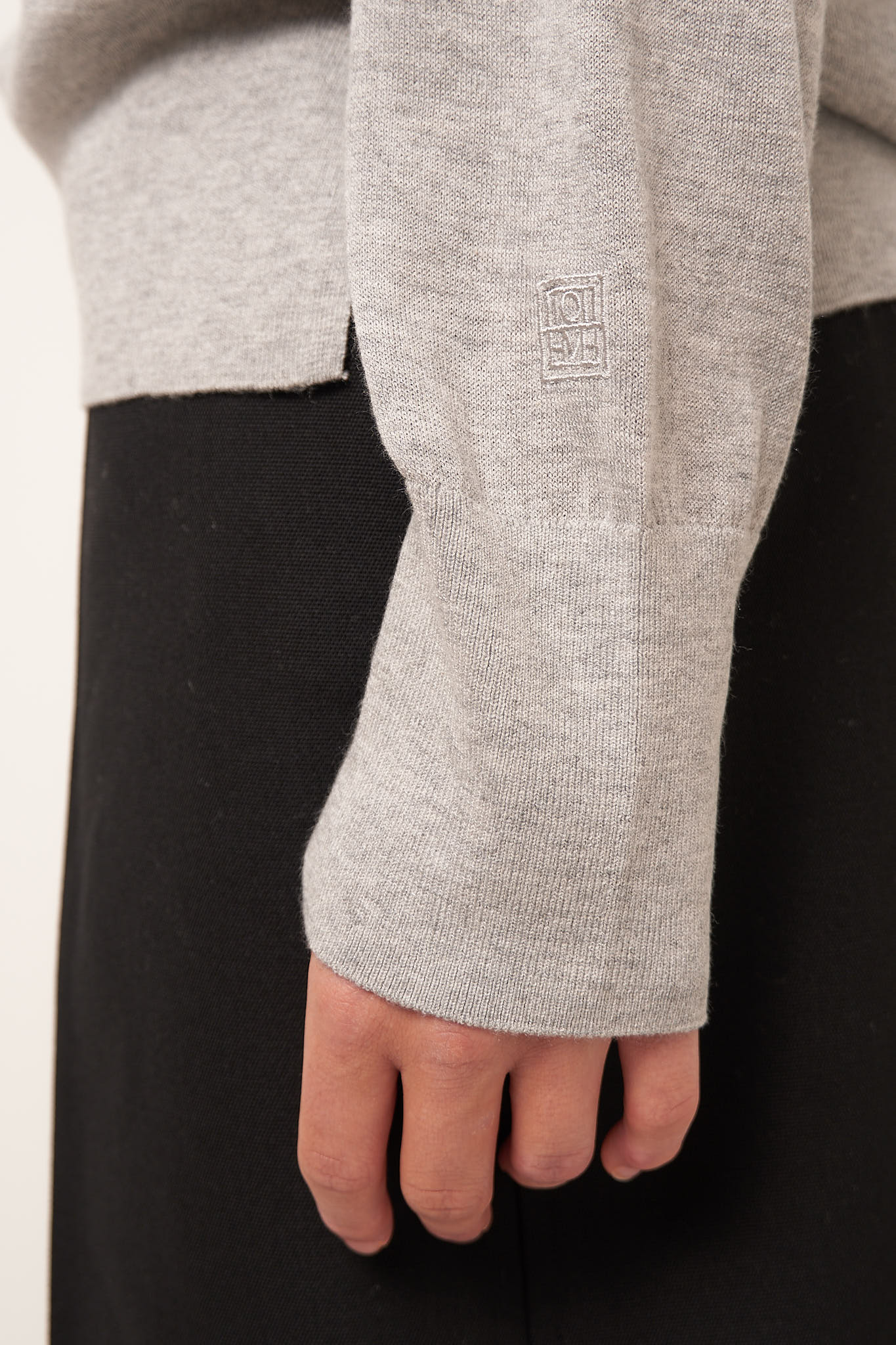 Crew-Neck Silk Cashmere Knit Grey Melange