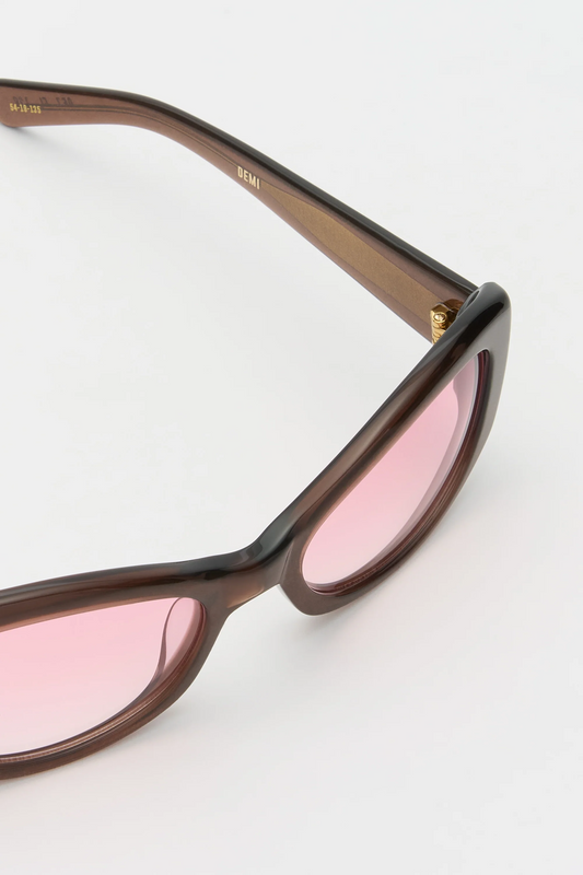 Demi Destiny Brown/Light Pink Lens