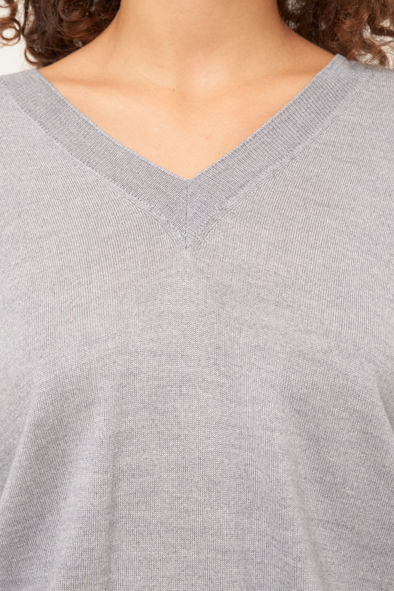 Ebba Wool Silk V-Neck City Grey