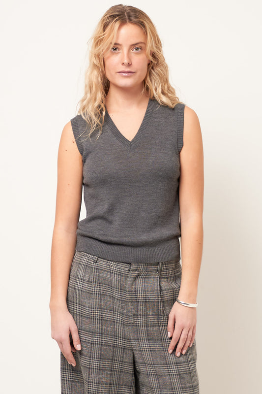 Ester Silk Vest Anthracite Grey