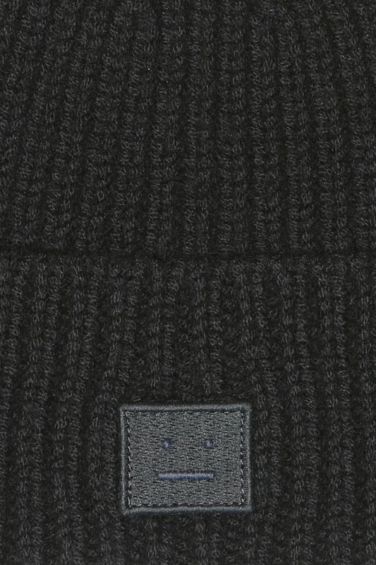 Face Beanie Black