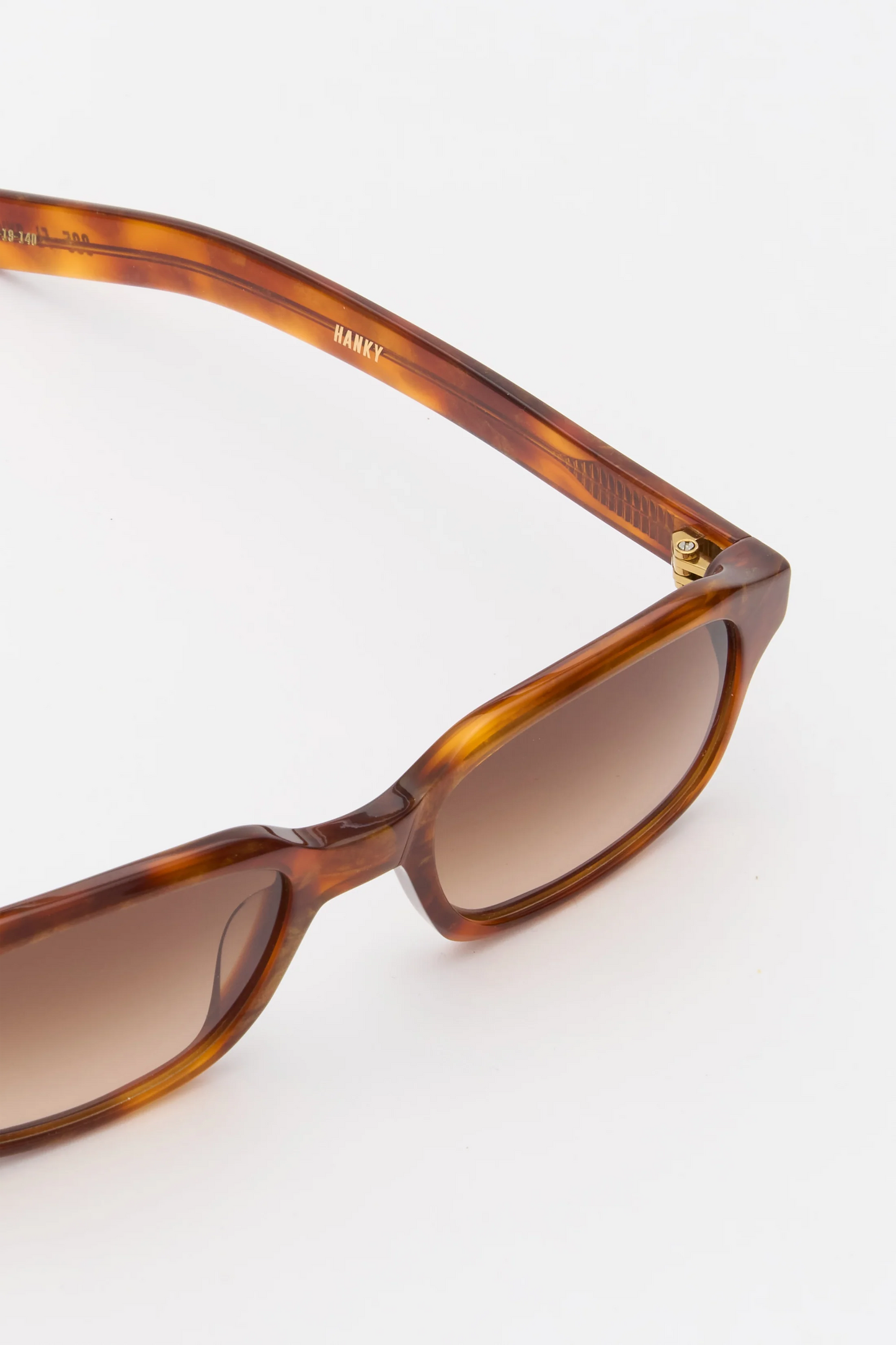 Hanky Shimmery Horn/Brown Gradient Lens