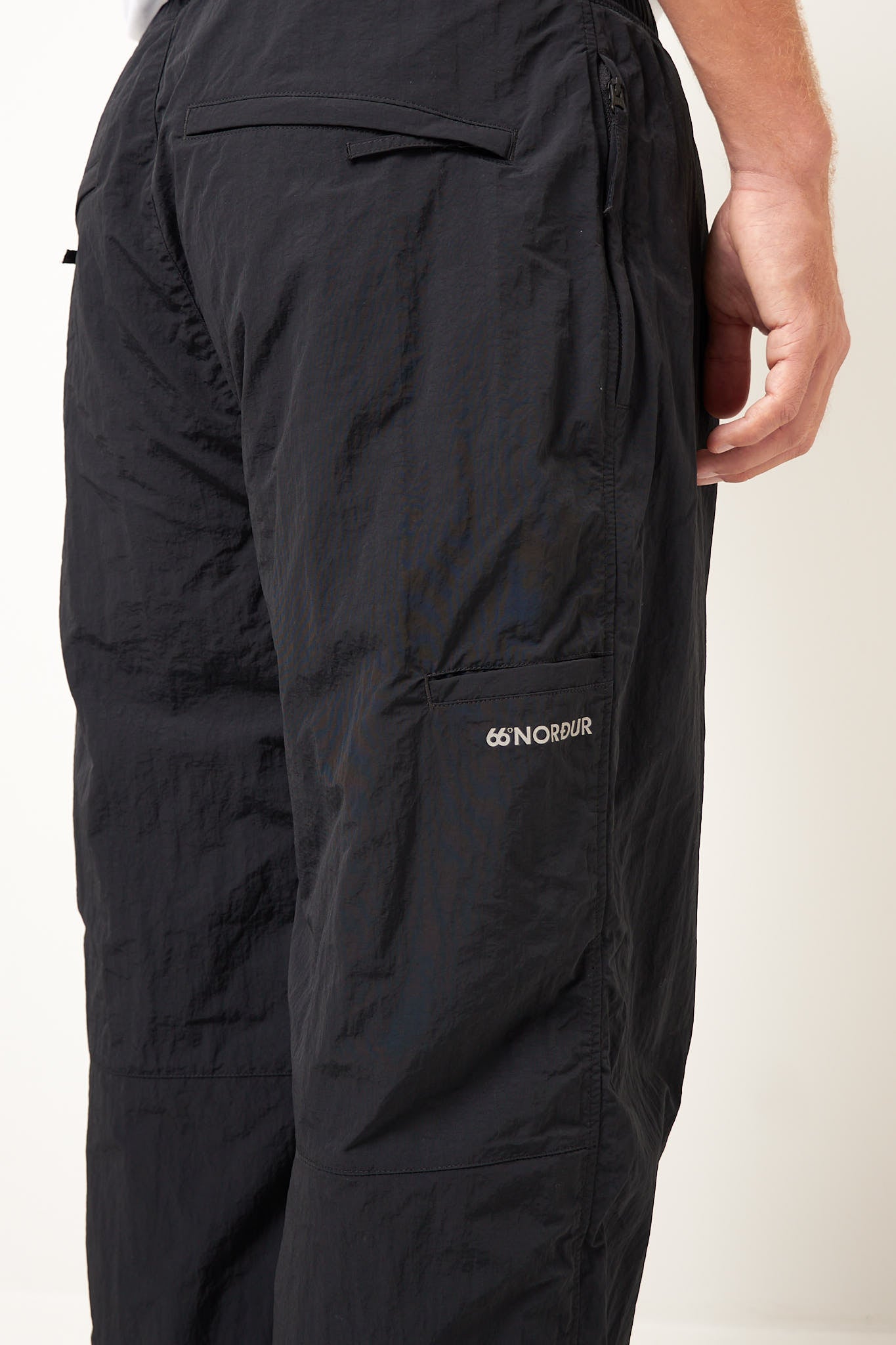 Hringbraut Track pants Black