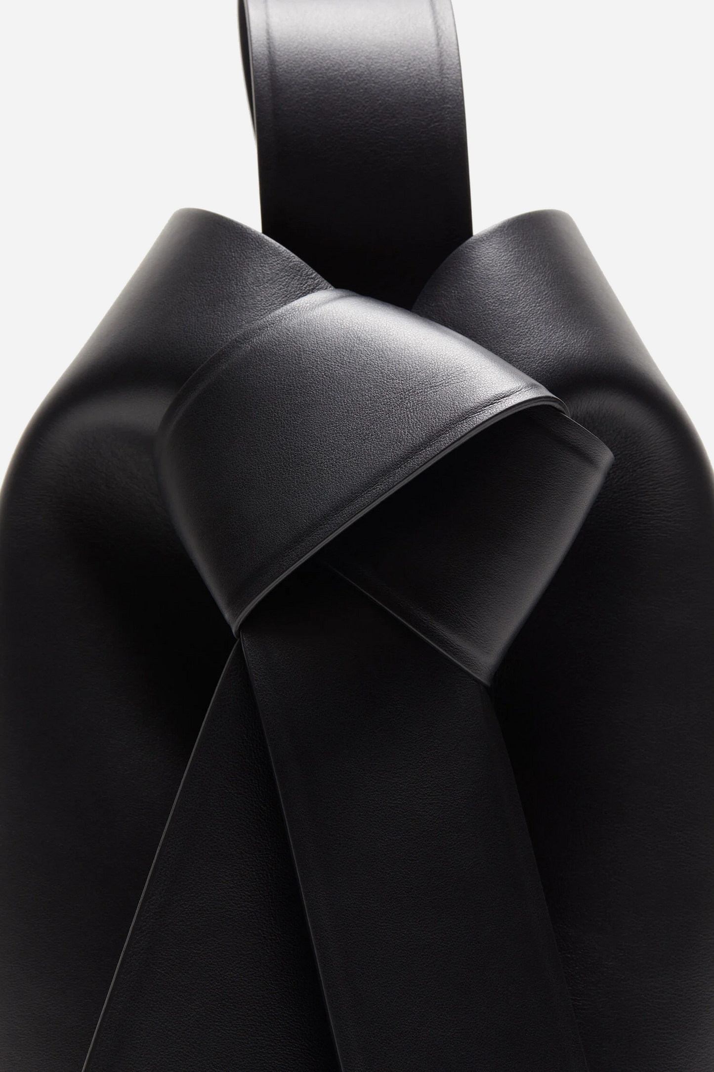 Musubi Midi Shoulder Bag Black