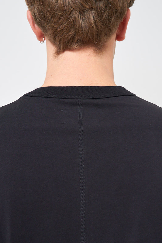 Seam Tee Black