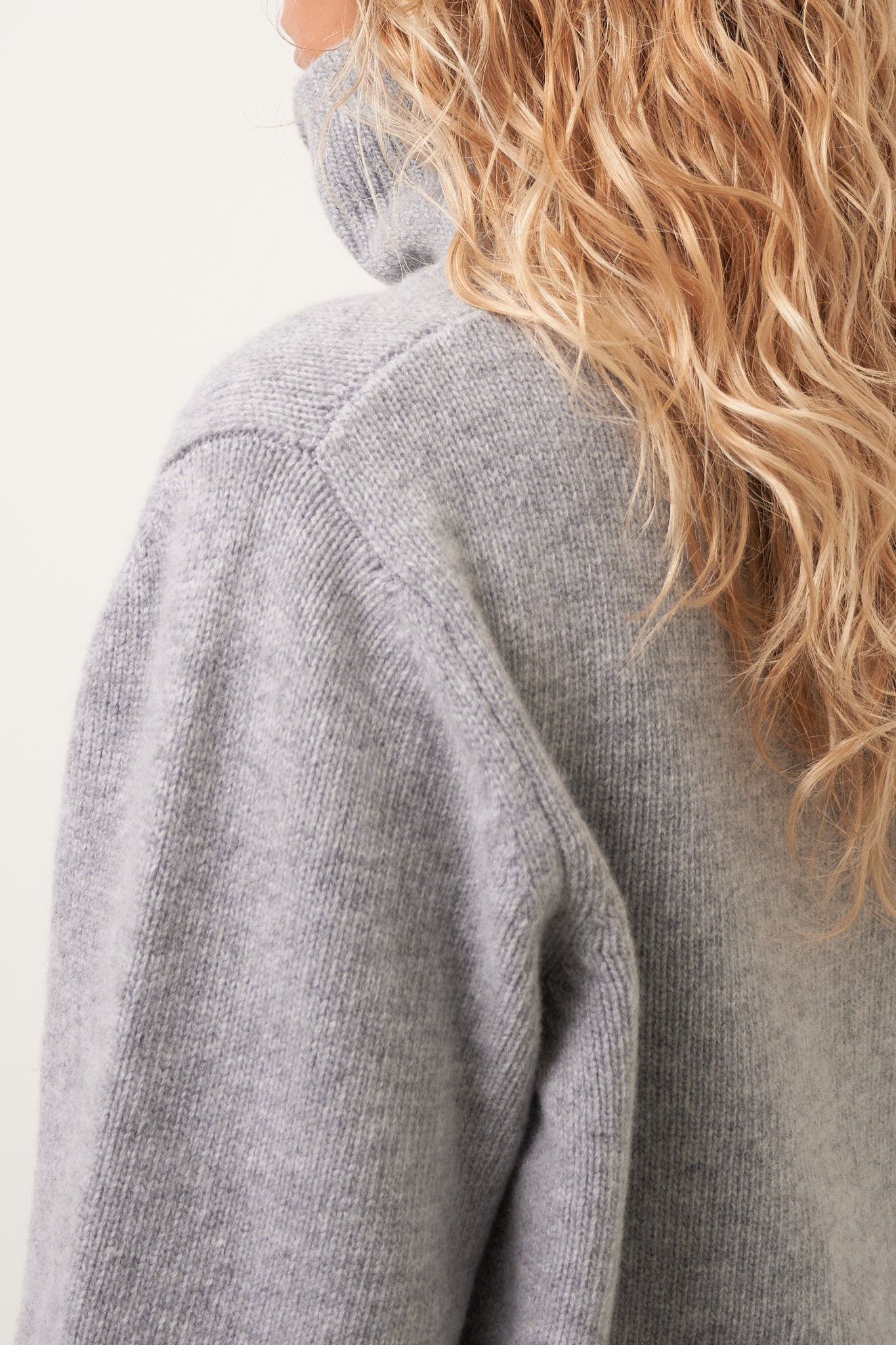 Visse Roll Neck Sweater City Grey