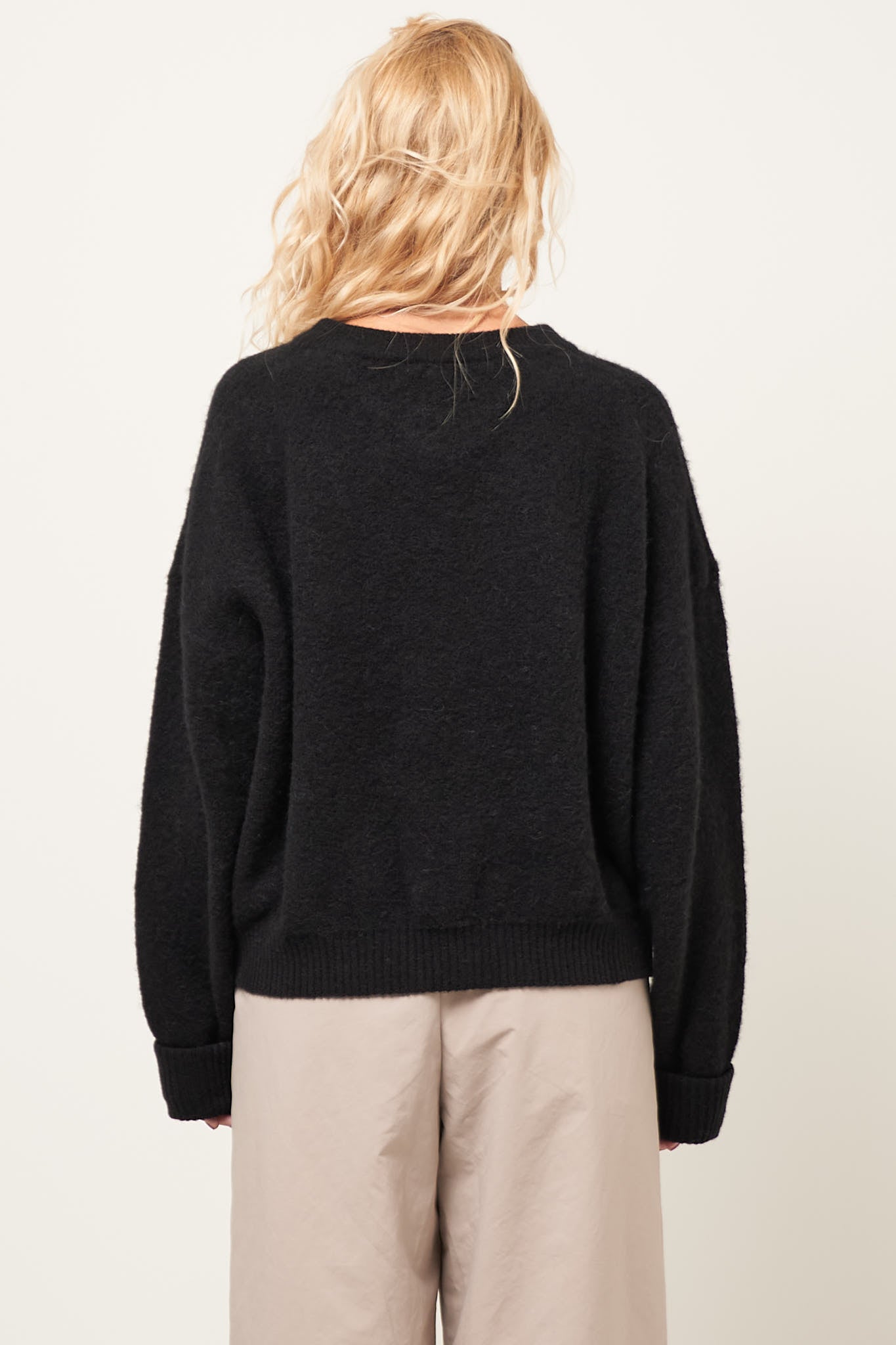 Vitow Sweater Black