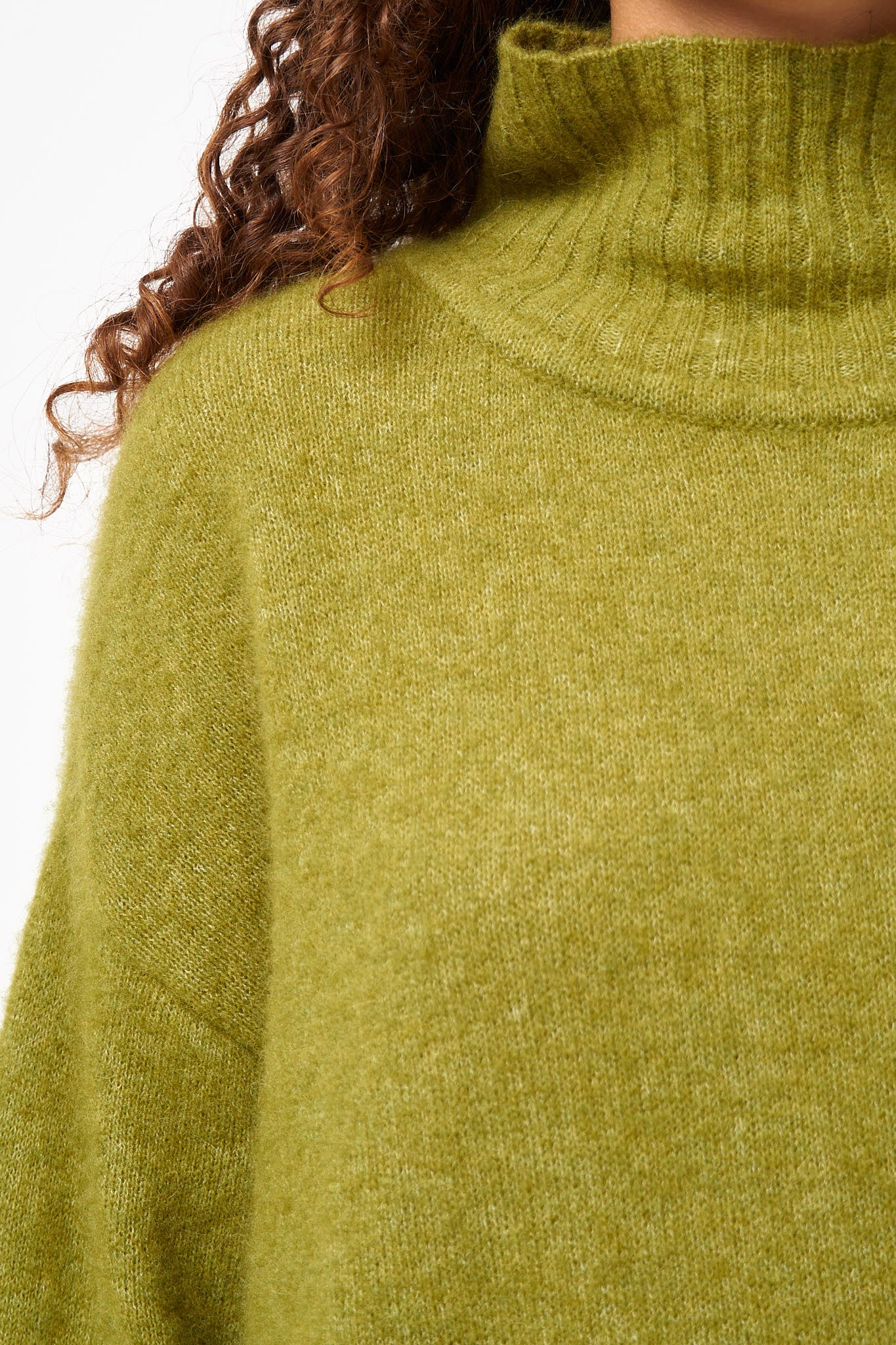 Vitow High Neck Sweater Matcha Melange